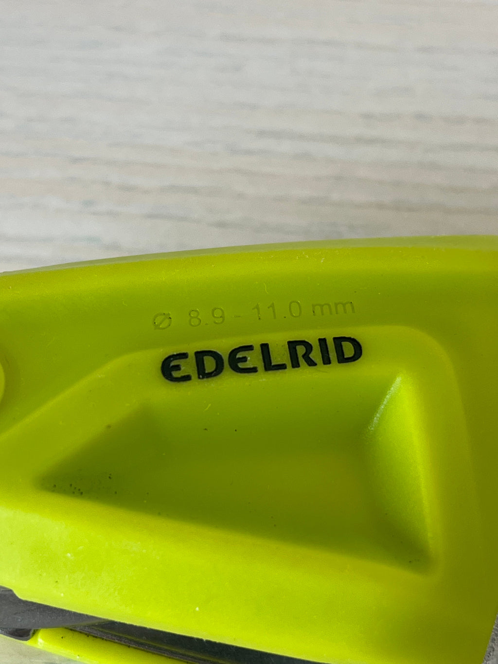 Edelrid Ohm Assisted Braking Device, Yellow/Metal, Good Condition