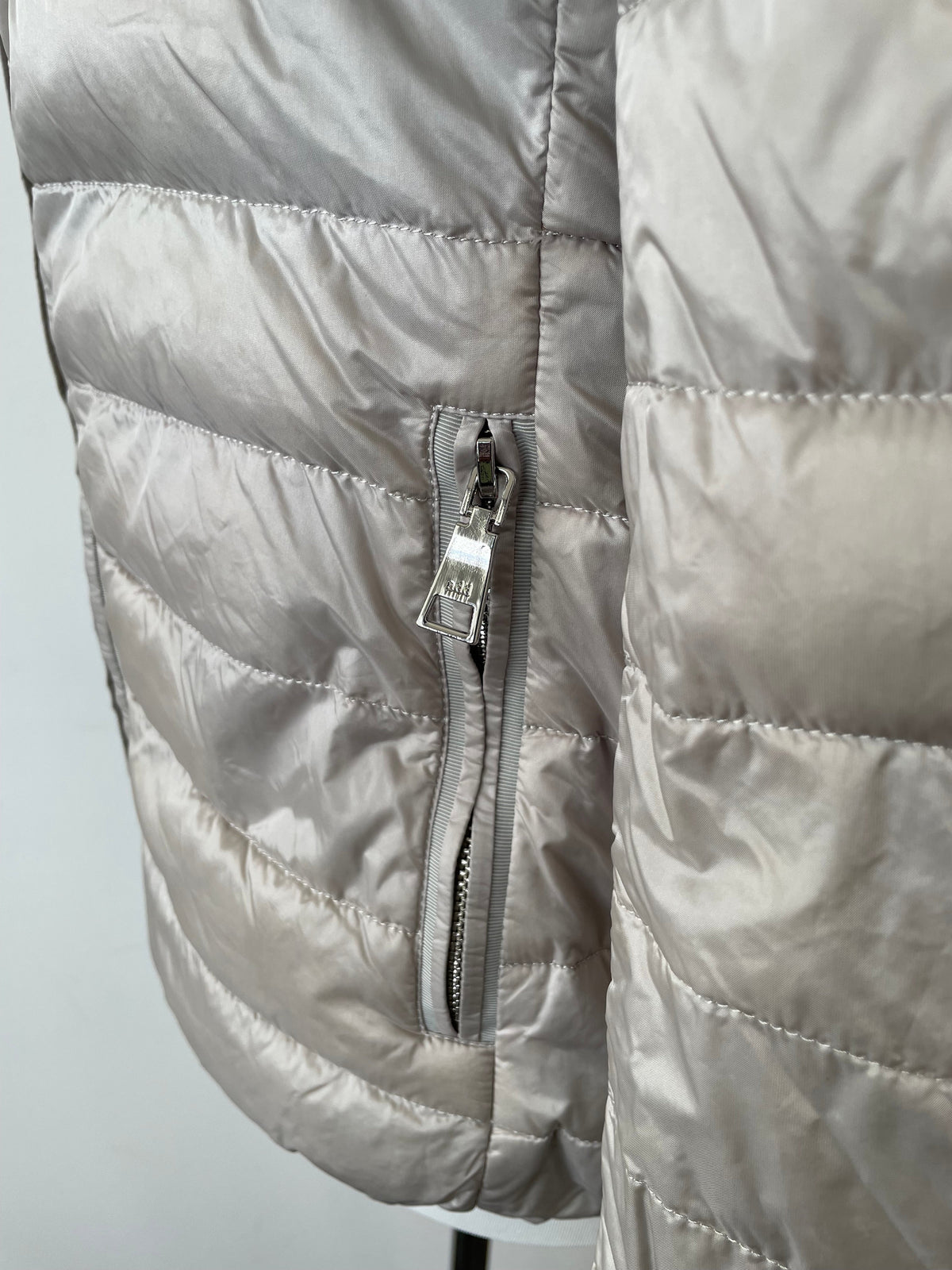Add Daunenjacke 6AW2109 – Beige, Größe 34, Zustand: Gut