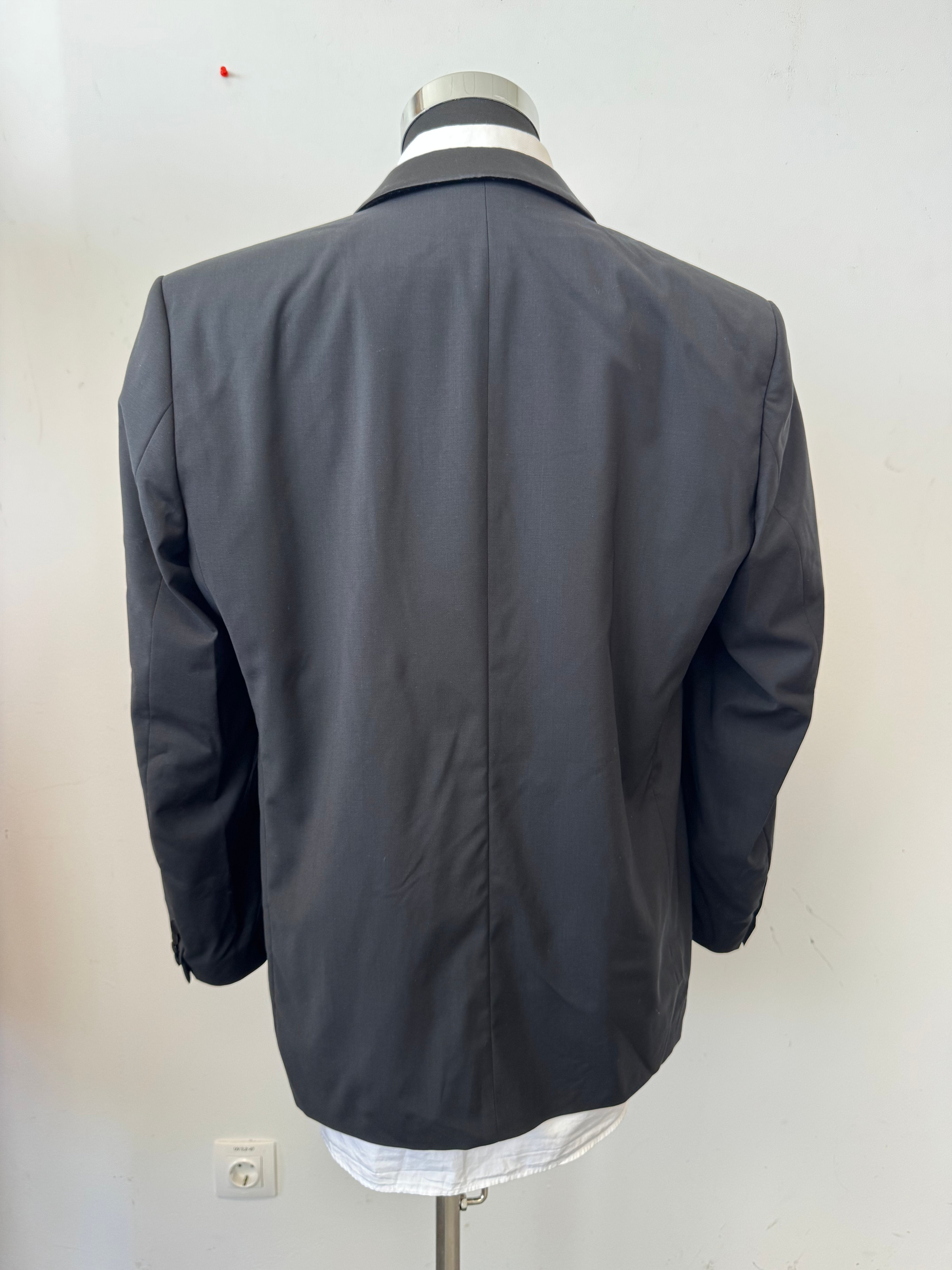 Wilvorst Black Classic Tuxedo Size 52 – Very Good Condition