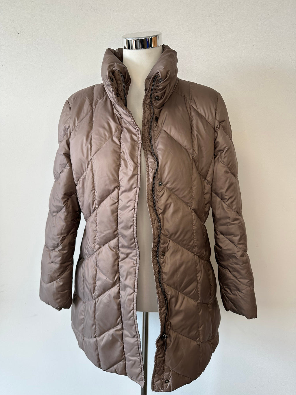 Fuchs Schmitt Women’s Down Coat Size 40/M – Taupe, Very Good