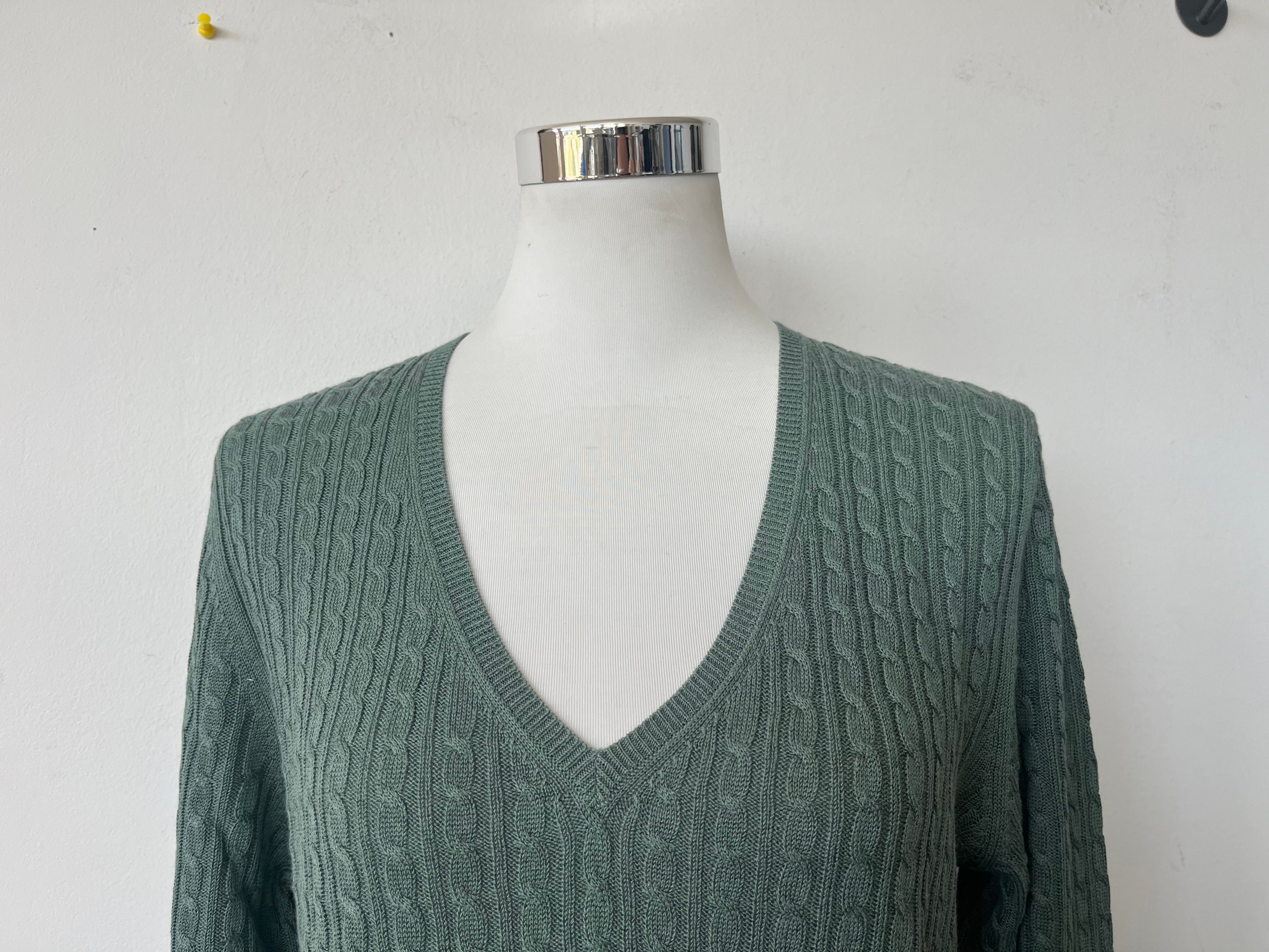 Massimo Dutti Grüner V-Ausschnitt Pullover, Größe L, Wie Neu