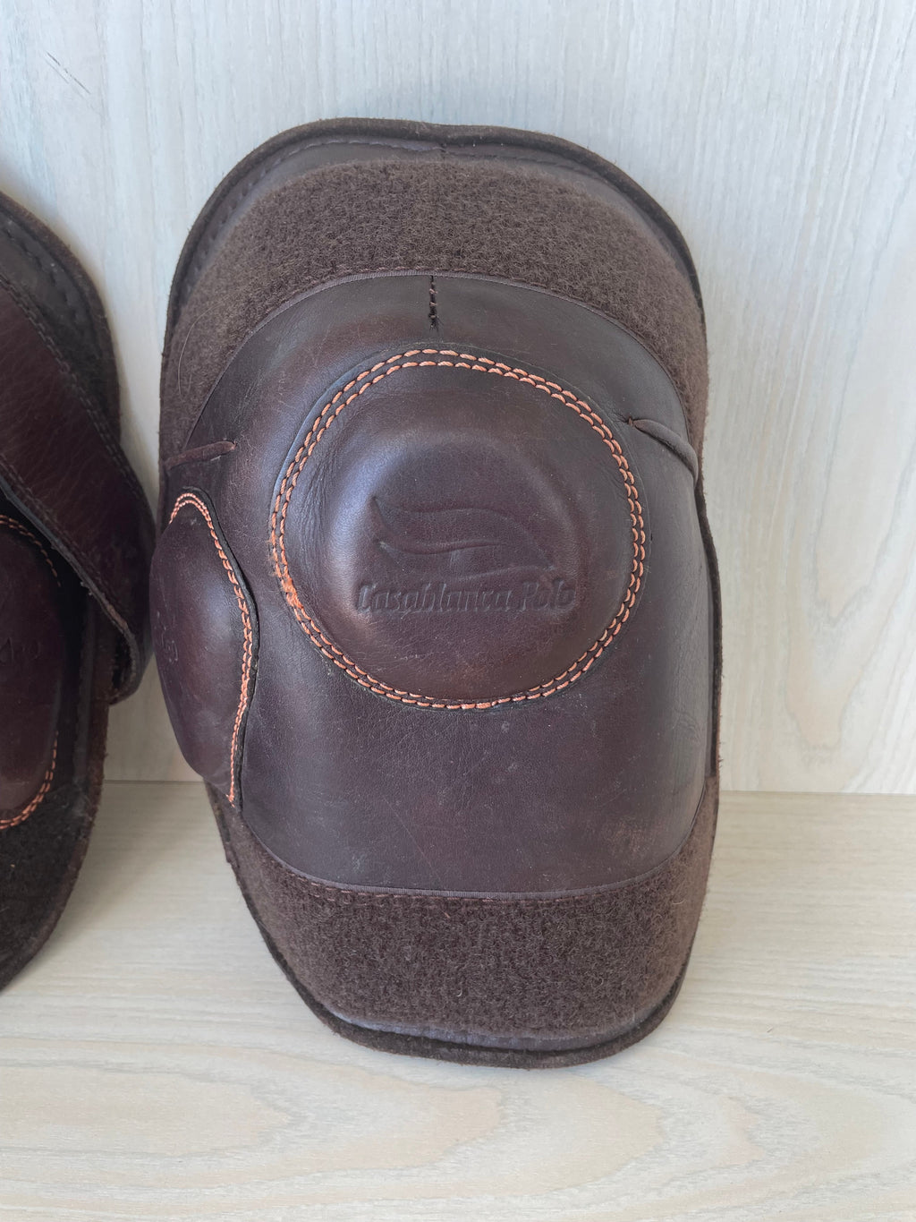 Casablanca Velcro Polo Knieschützer, Braun, Einheitsgröße, Zustand: Gut