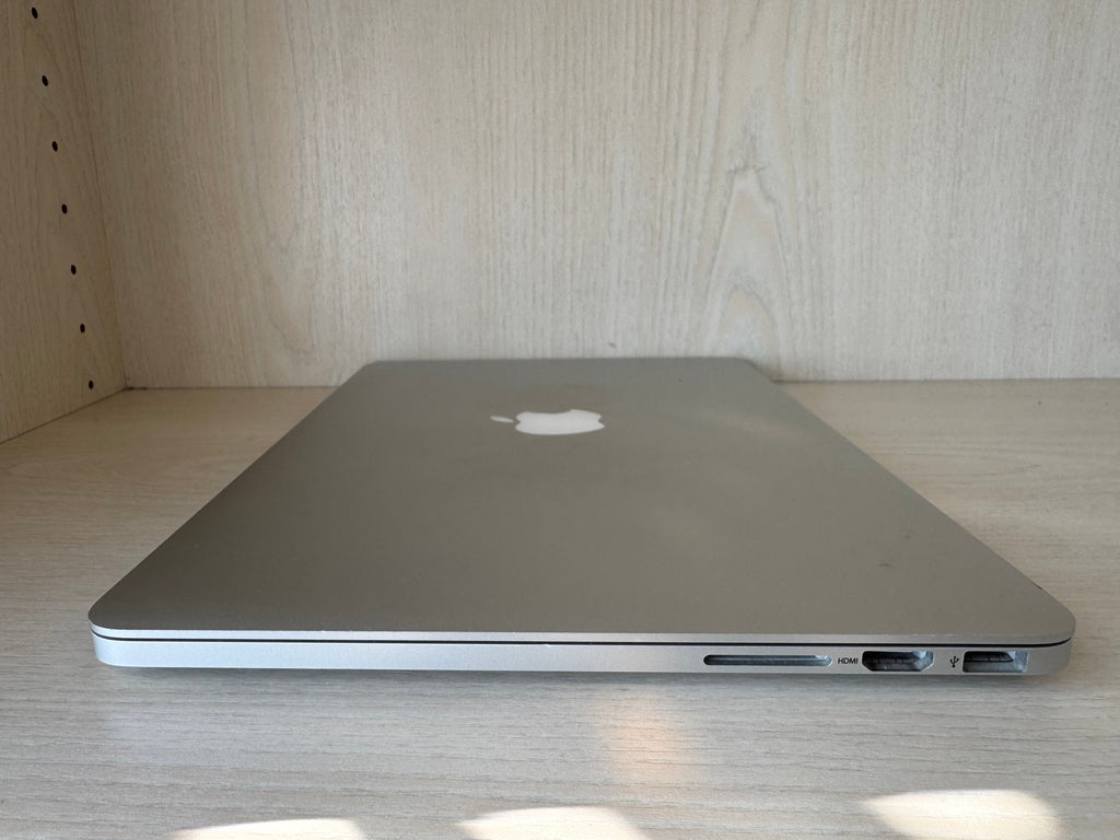 Apple MacBook Pro Retina 13 Silber 256GB 8GB i5 Guter Zustand