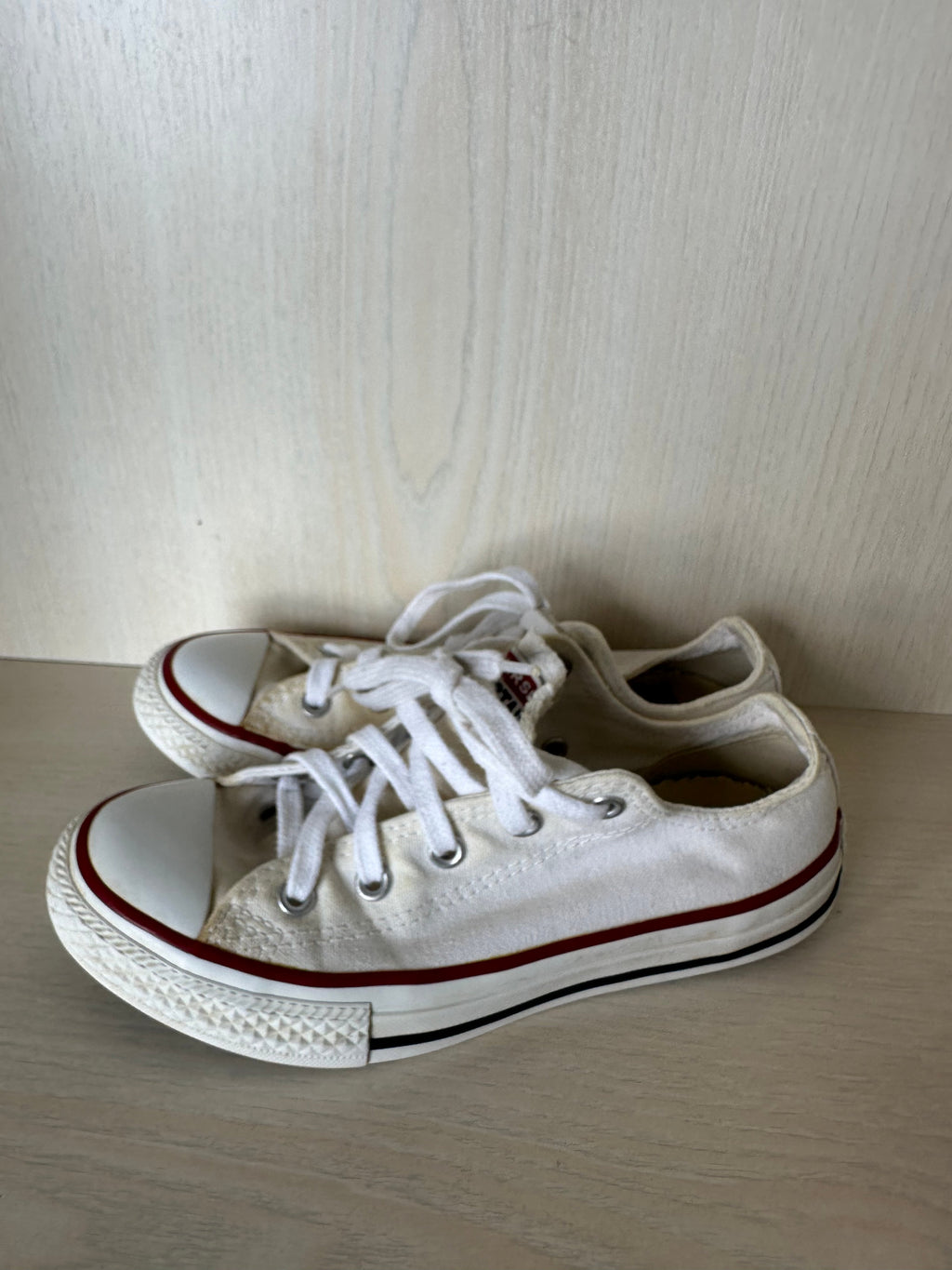 Converse Chuck Taylor All Star Low Kids EU 33 White/Red – Normal Use