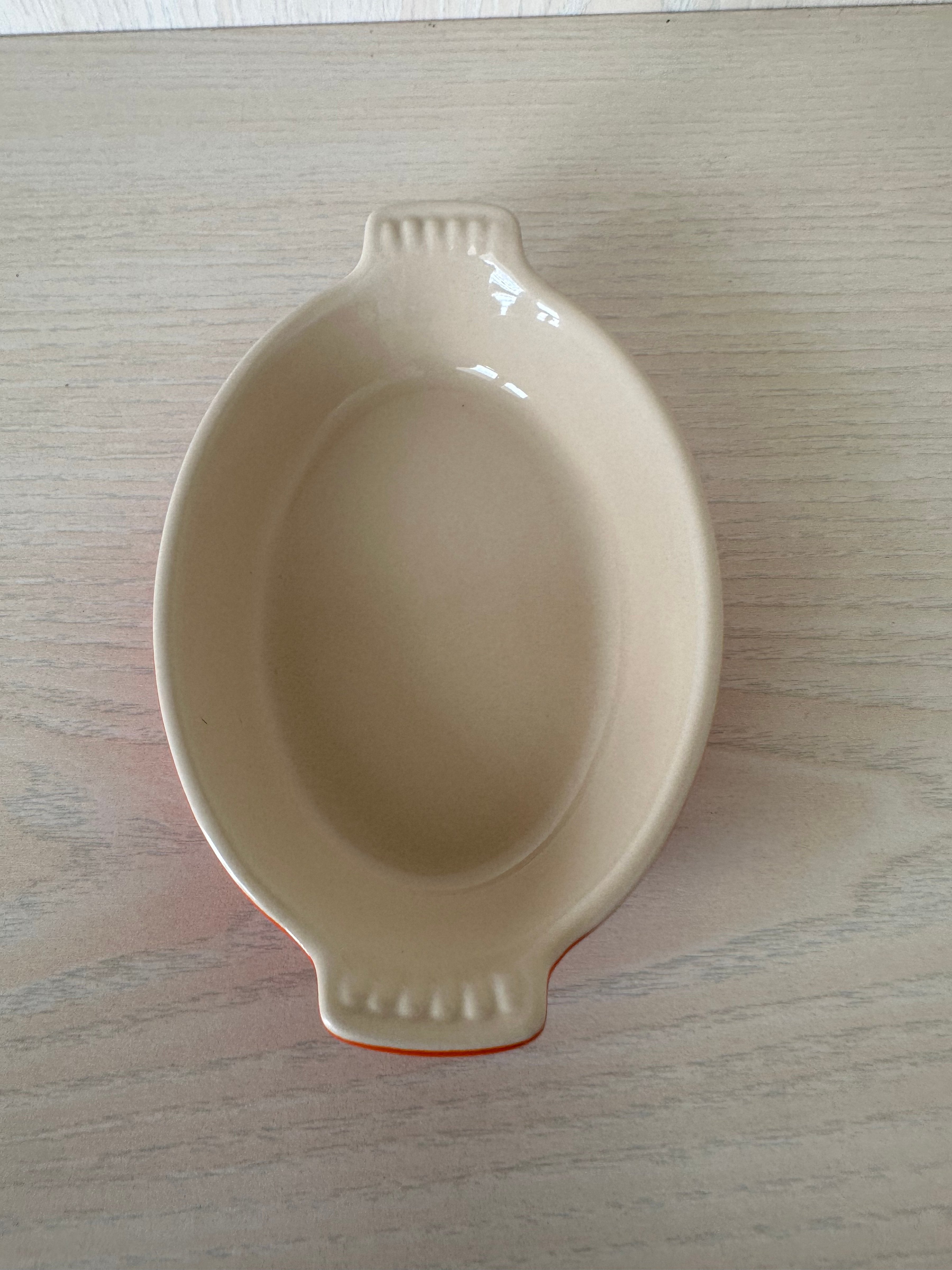 Le Creuset Stoneware Petite Oval Dish 200ml Cherry Red Like New