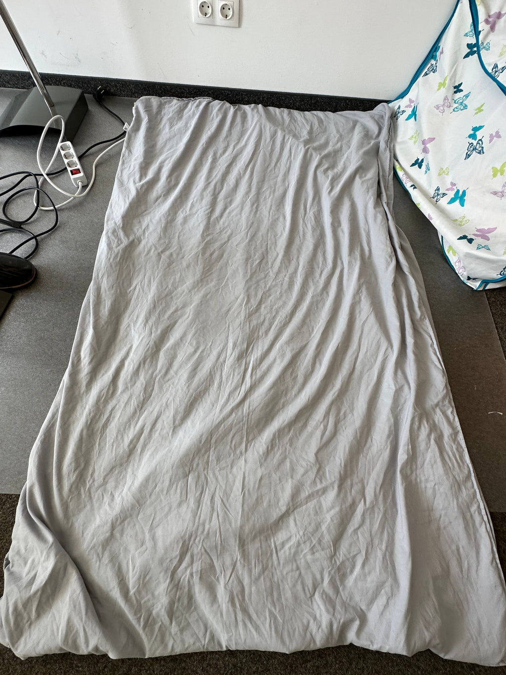 SCM Gewichtete Decke 100% Polyester, 170x100 cm, Hellgrau, Zustand: Gut