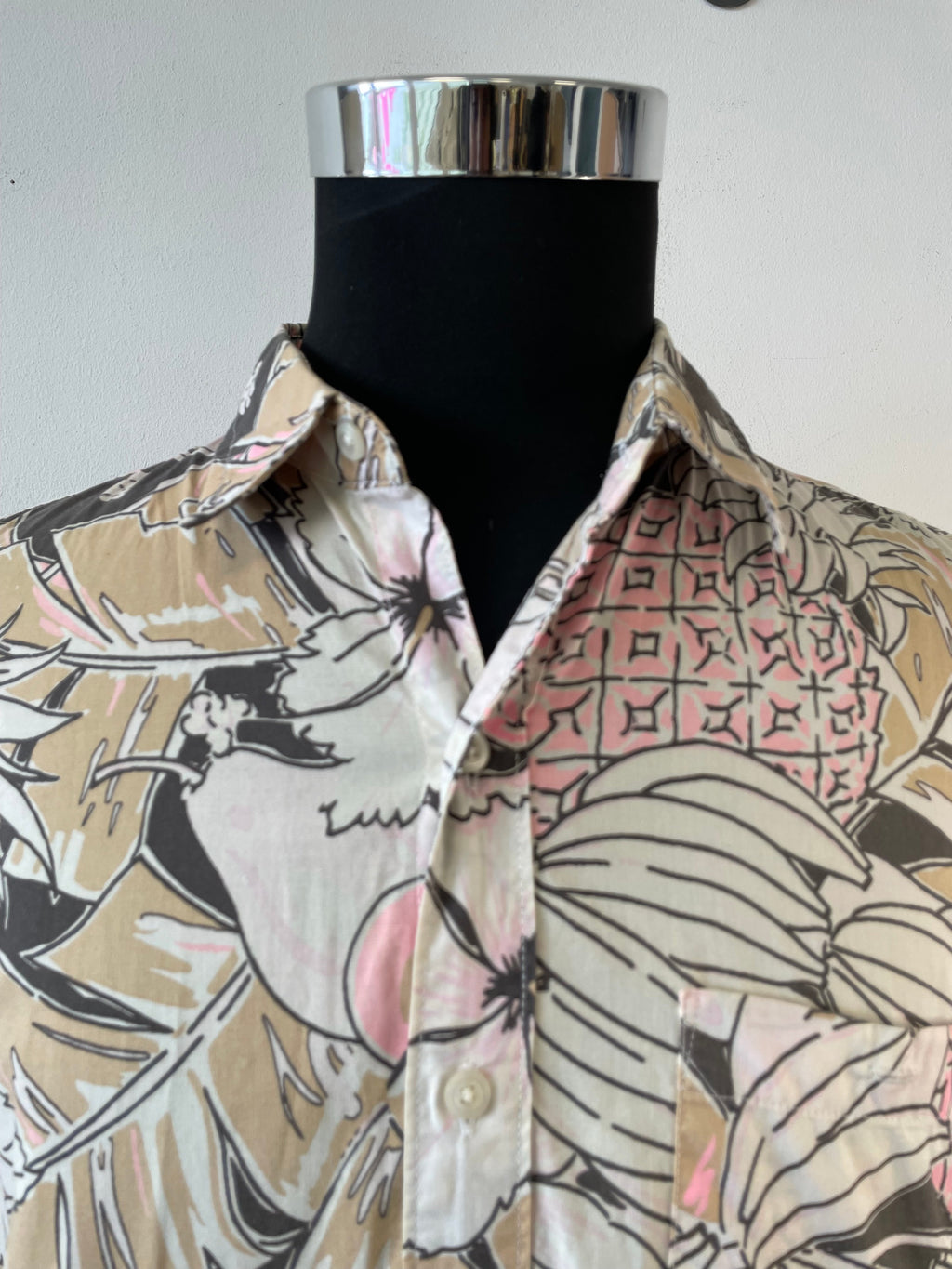 American Eagle Hawaiian Shirt Tropical Print Multi L Very Good Condition