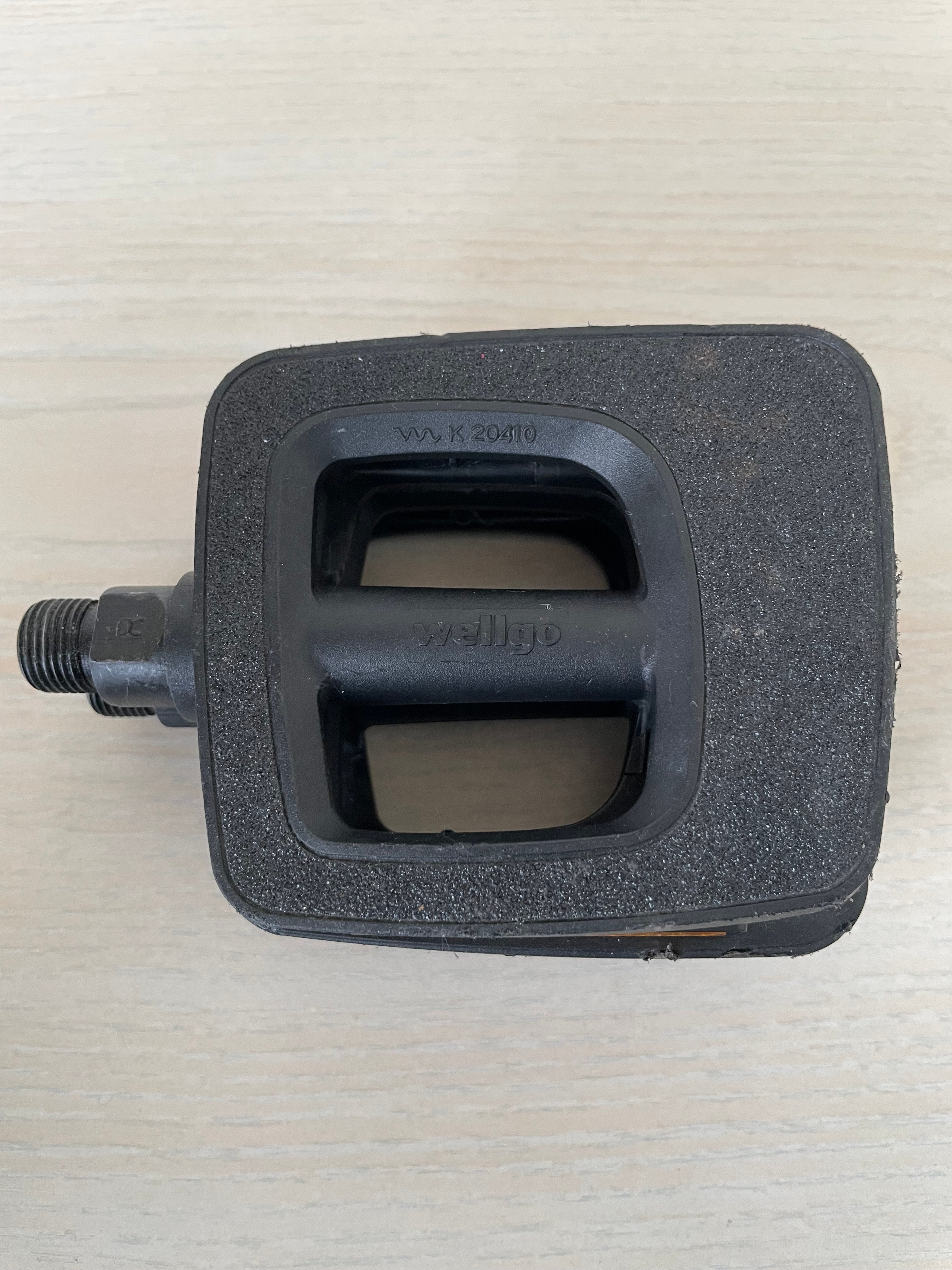 Wellgo Bike Pedals K20410, Good Condition, Non-Slip, Reflectors