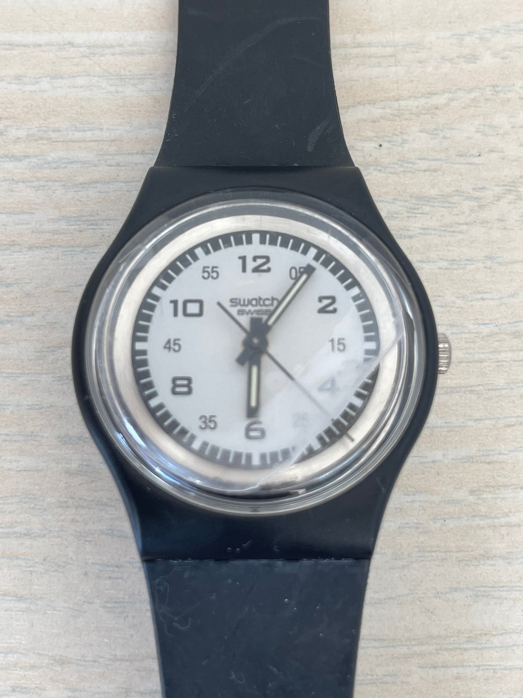 Swatch Uhr GB417 Turnover, 34mm, Sehr Gut, Batterien inkl., Kratzer am Band